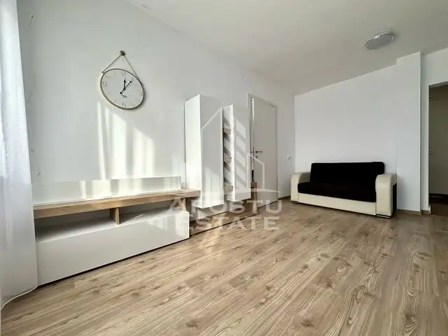 Apartament cu 3 camere, bloc cu lift, centrala proprie, zona Sagului