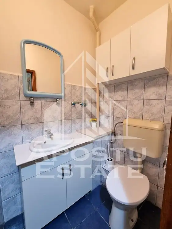 Apartament cu 3 camere, decomandat, centrala proprie, AC, zona Lunei