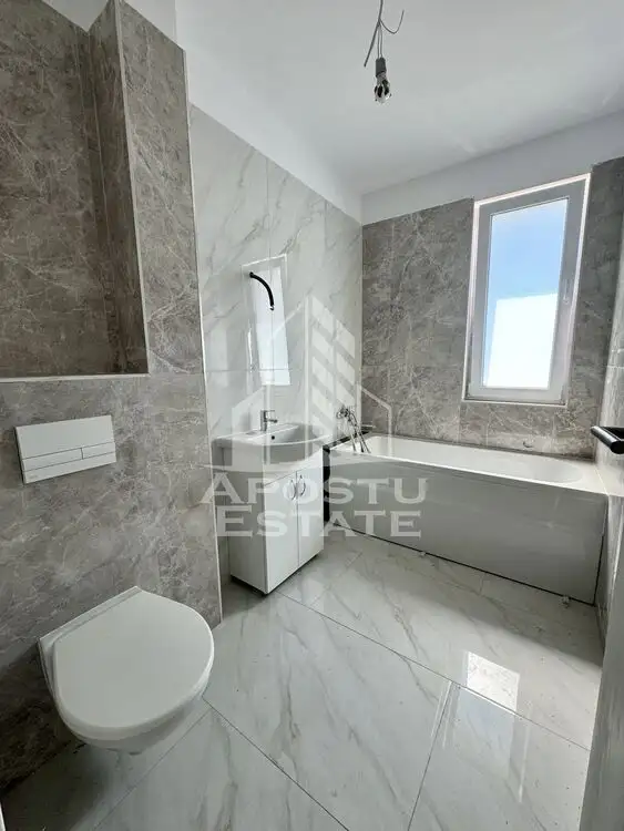 Apartament cu 2 camere, la asfalt, hotel IQ, etaj intermediar cu lift