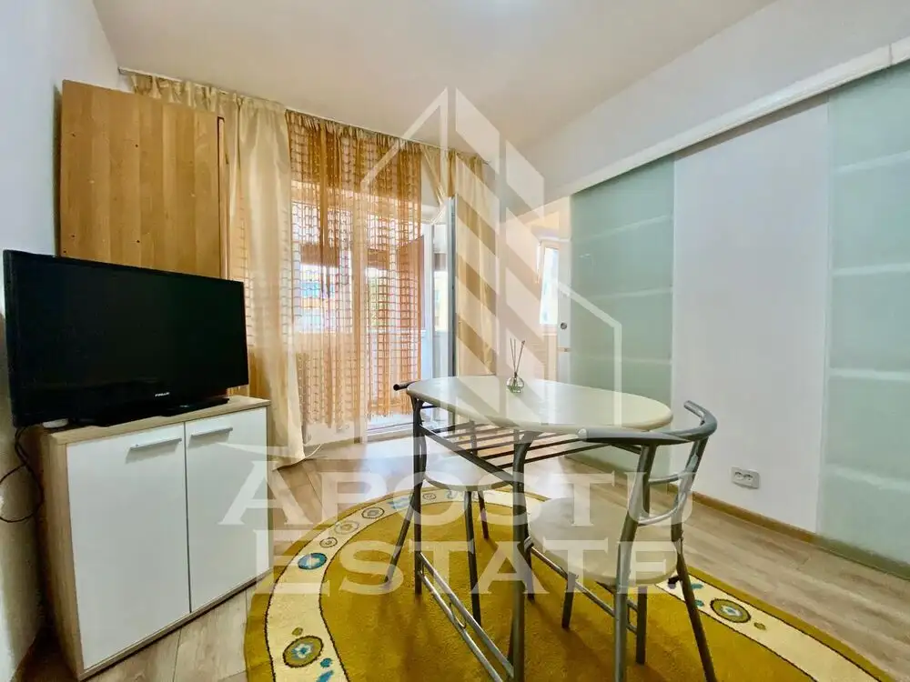 Apartament cu o camera in zona UMT