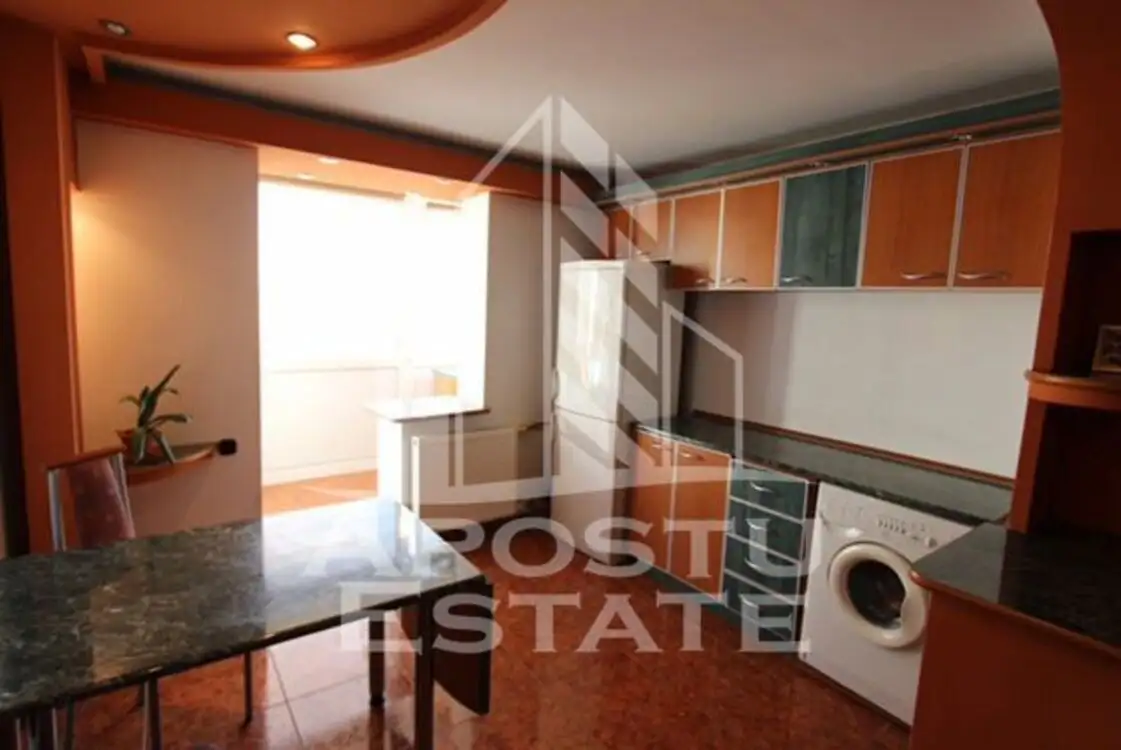 Apartament 3 camere, decomandat, centrala proprie, Complexul Studentes