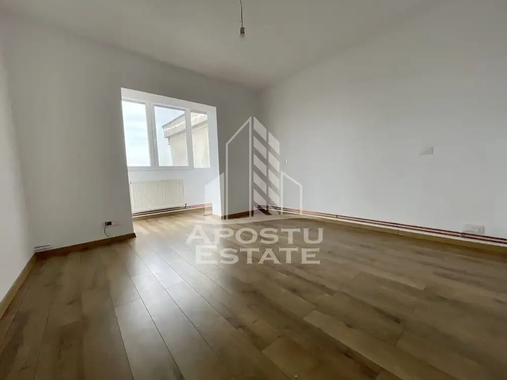 Apartament cu 3 camere, centrala proprie, zona Girocului