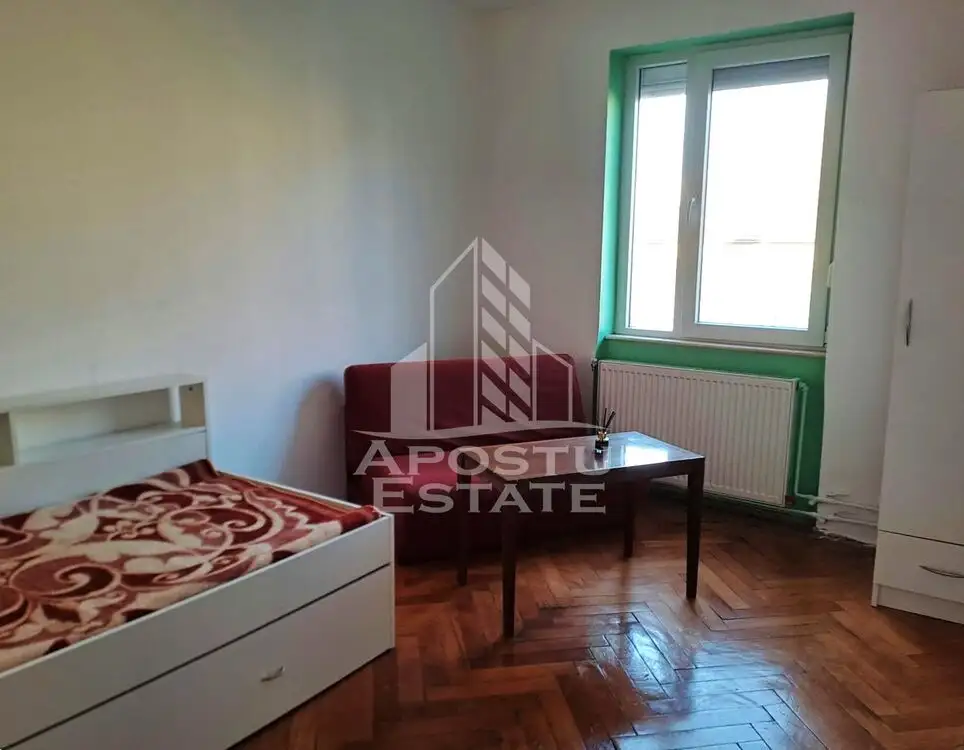 Apartament cu 2 camere , decomandat , zona Balcescu