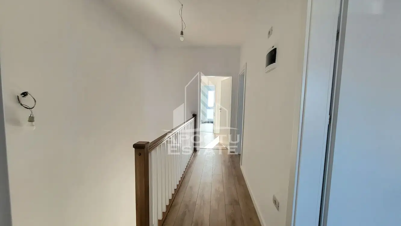 Duplex nou,3 dormitoare,3 bai,Dumbravita,zona Cora