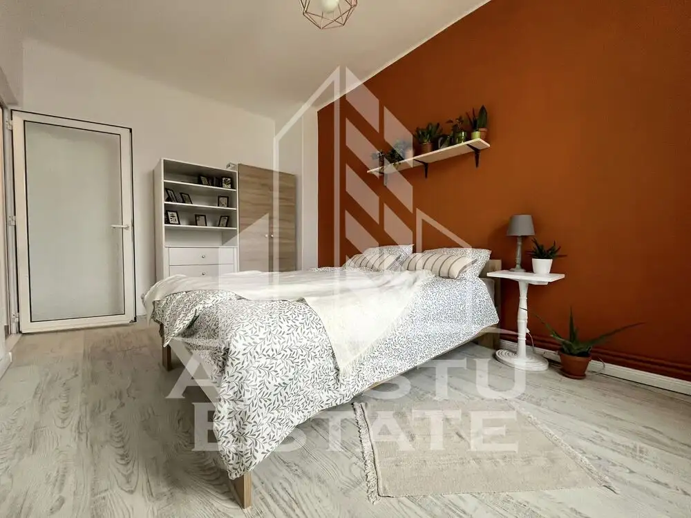 Apartament cu 2 camere, centrala proprie, curte, zona Sagului