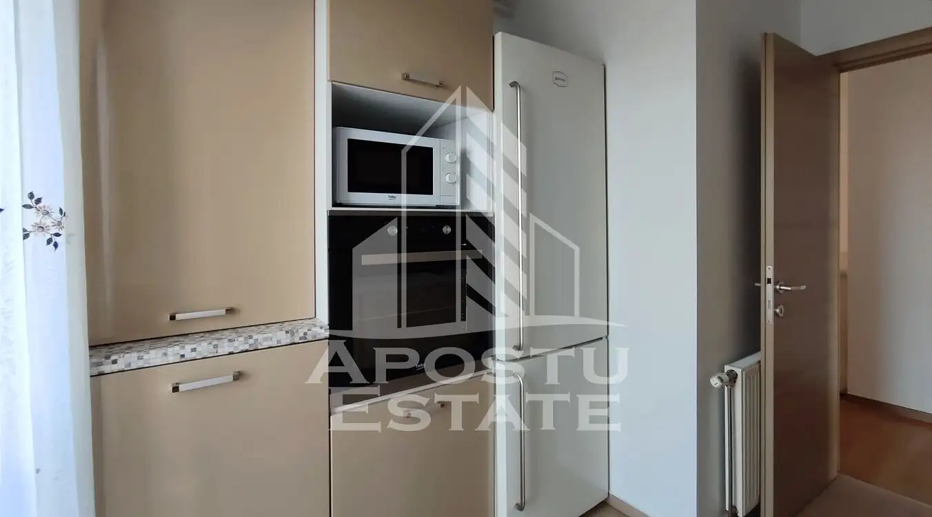 Apartament 3 camere cu loc de parcare, Adora Park