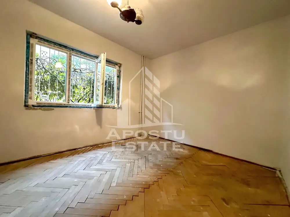 Apartament cu 2 camere, parter inalt, bloc anvelopat, zona Dambovita