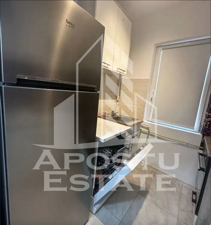 Apartament 2 camere, bloc anvelopat, zona Gheorghe Lazar