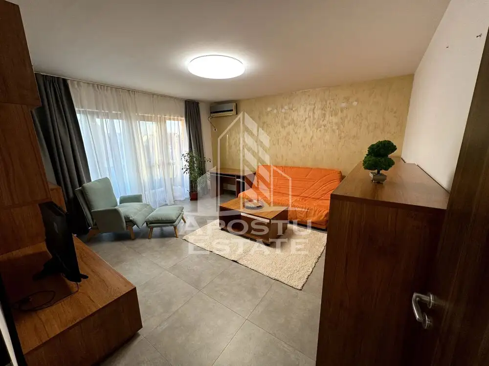 Apartament 2 camere, cetrala proprie, loc de parcare,  Shopping City