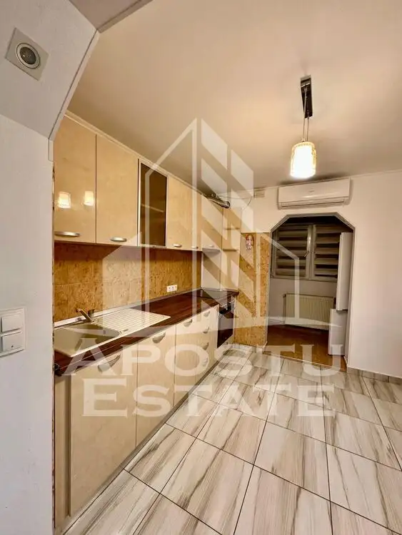 Apartament 2 camere in zona Circumvalatiunii