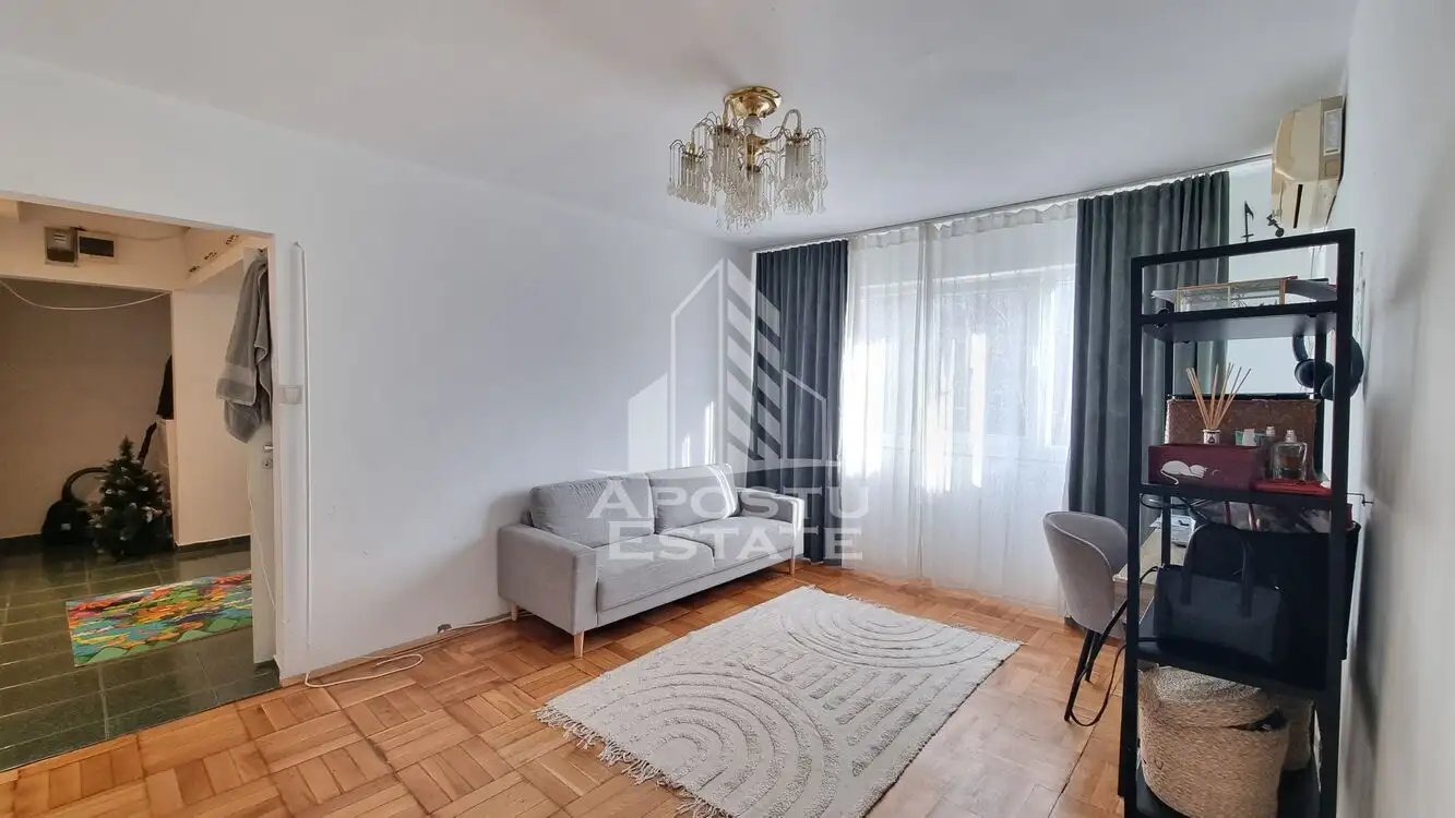 Apartament 3 camere, etaj intermediar, zona Dacia