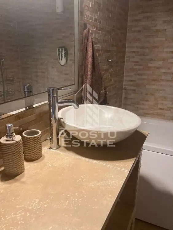 Apartament cu 3 camere, loc de parcare, in Dumbravita