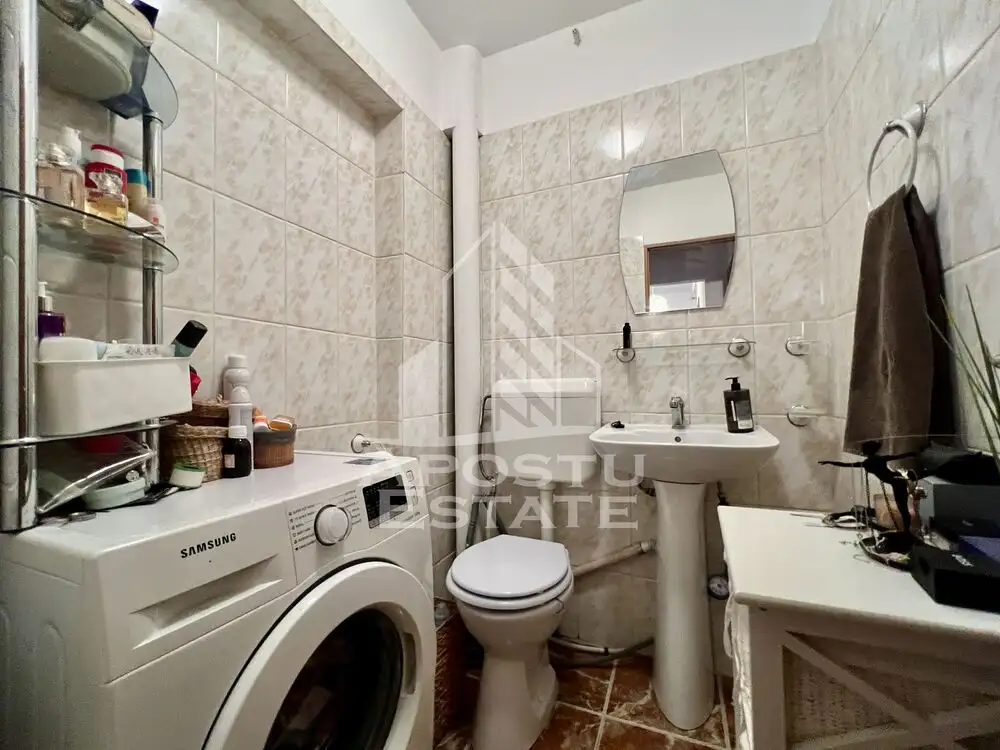 Apartament 3 camere, etaj 2, garaj si boxa in cf, zona Simion Barnutiu