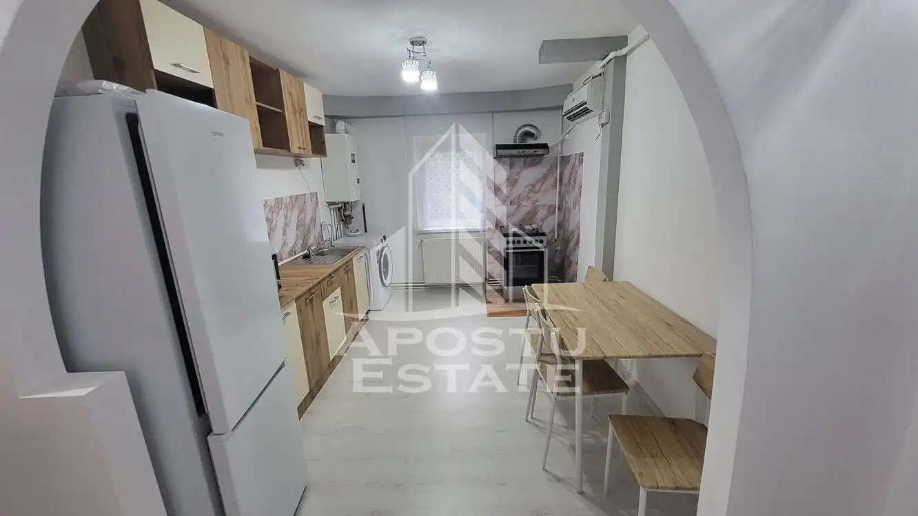 Apartament decomandat cu 2 camere,renovat,Calea Lipovei