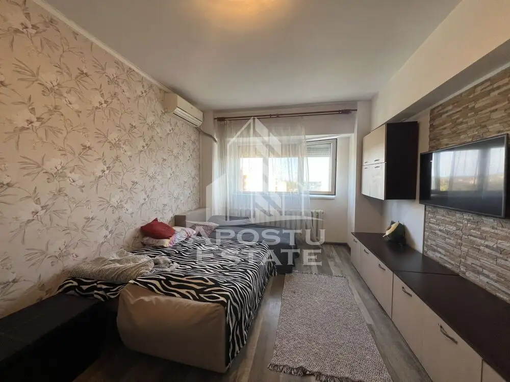 Apartament 2 camere, decomandat, balcon deschis, lift, Simion Barnutiu