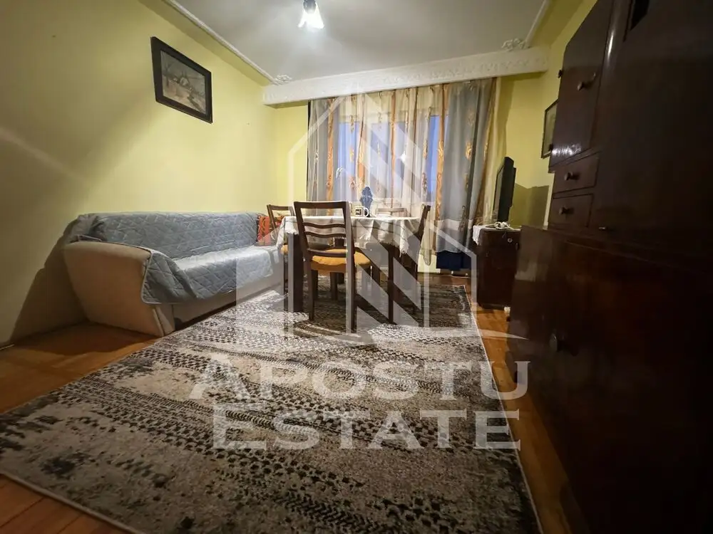 Apartament cu 2 camere, complexul studentesc