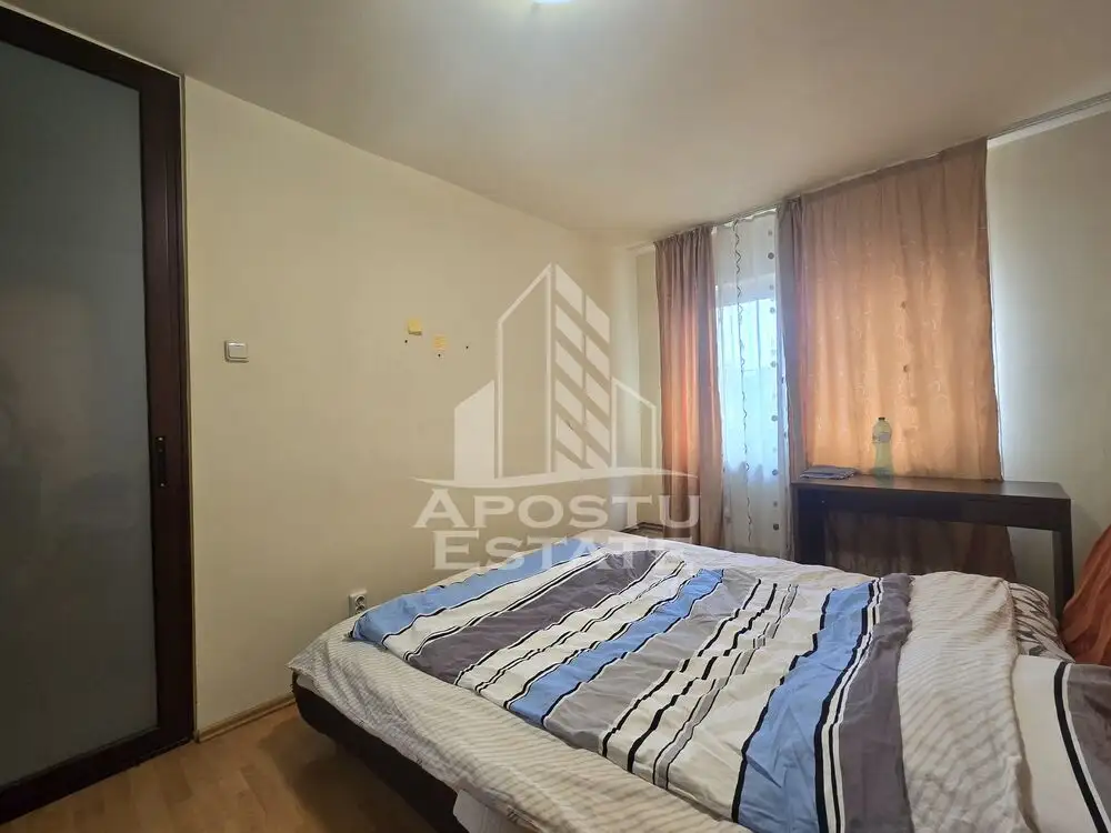 Apartament cu 2 camere, etaj intermediar, zona Iulius Mall