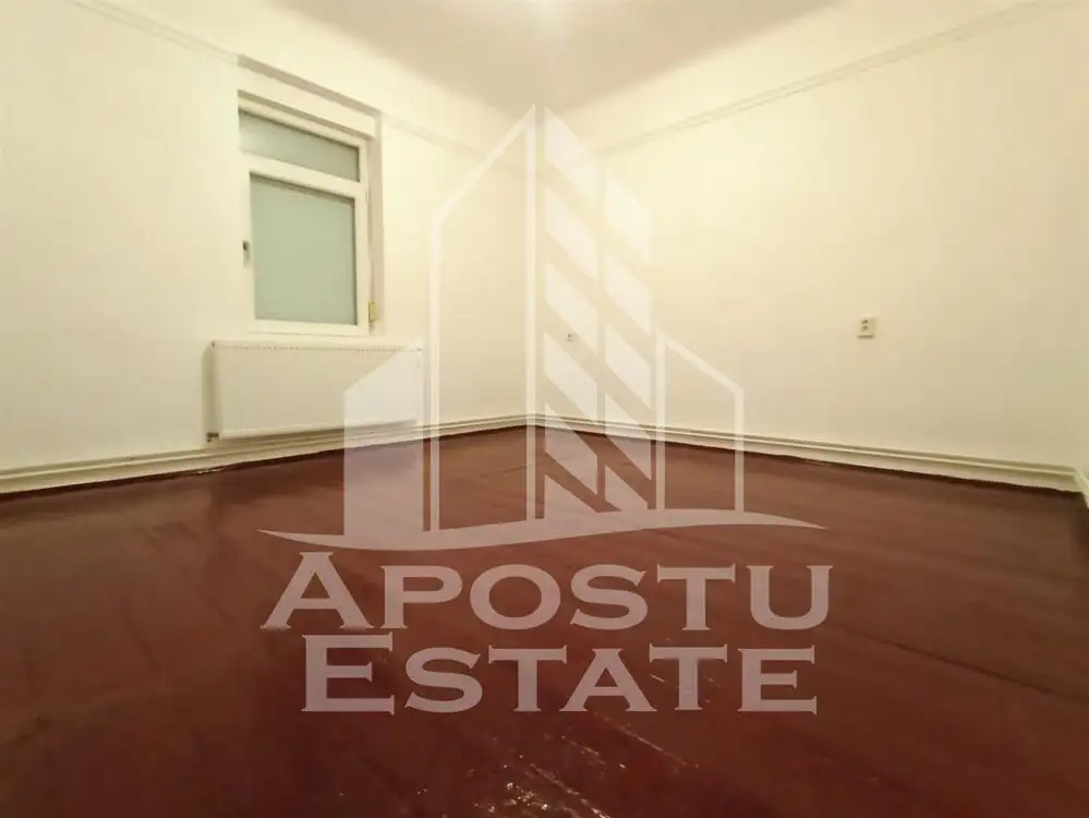 Apartament cu 3 camere la parter, curte individuala, in zona Iosefin