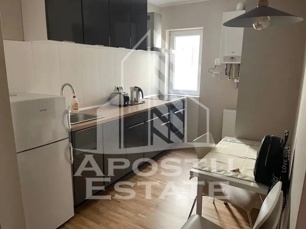 Apartament cu 3 camere, decomandat ,situat in zona Spitalul Judetean