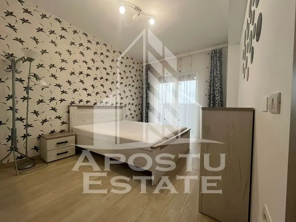 Apartament cu 2 camere, decomandat, etajul 1, zona Buziasului