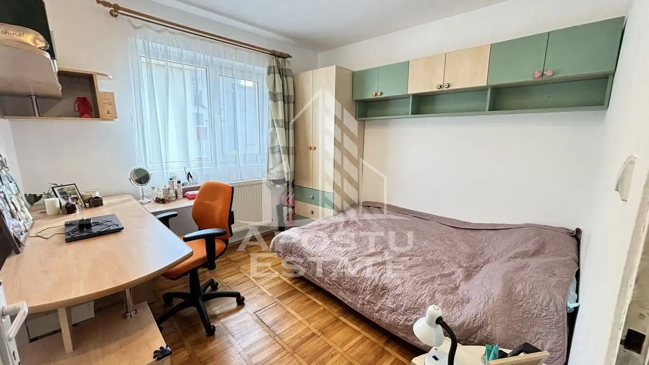 Apartament cu 3 camere, centrala proprie, Zona Simion Barnutiu