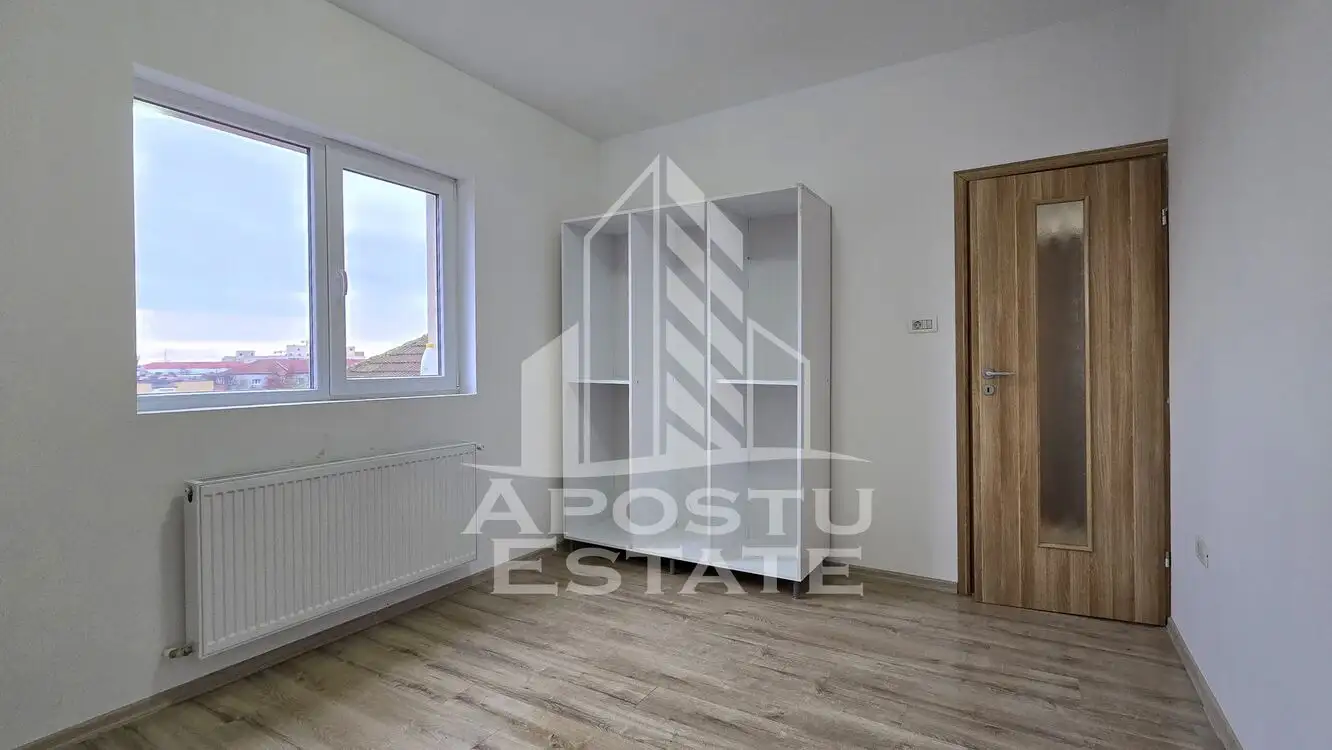 Apartament cu 3 camere si 2 bai, centrala proprie, zona Aradului