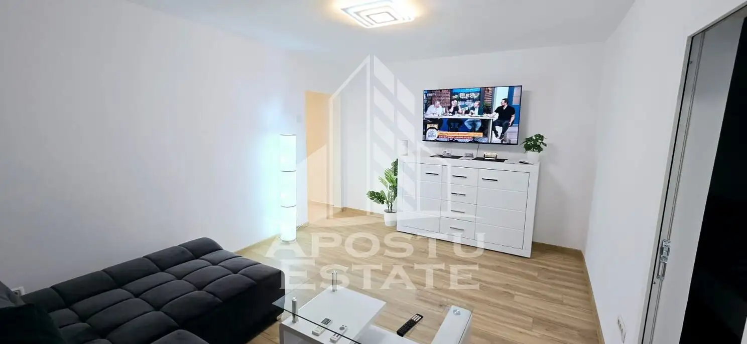 Apartament cu 2 camere, parter, centrala proprie, zona Girocului