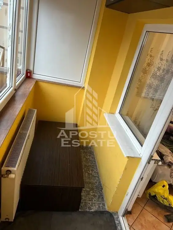 Apartament cu 2 camere, decomandat, etaj intermedar, zona Dambovita