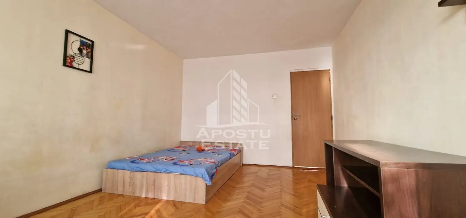 Apartament 3 camere, semidecomandat , Soarelui