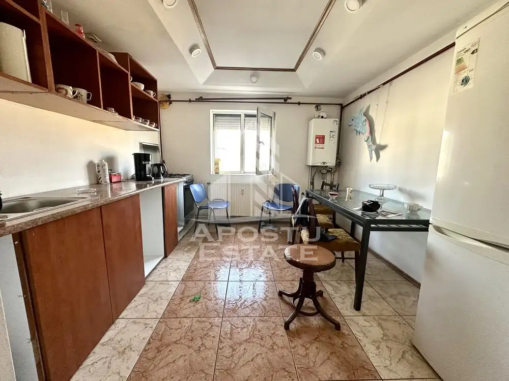 Apartament cu 2 camere, centrala proprie, zona Girocului