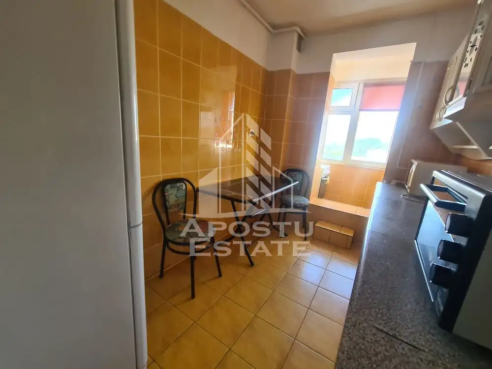 Apartament cu 3 camere, decomandat, Complexul Studențesc