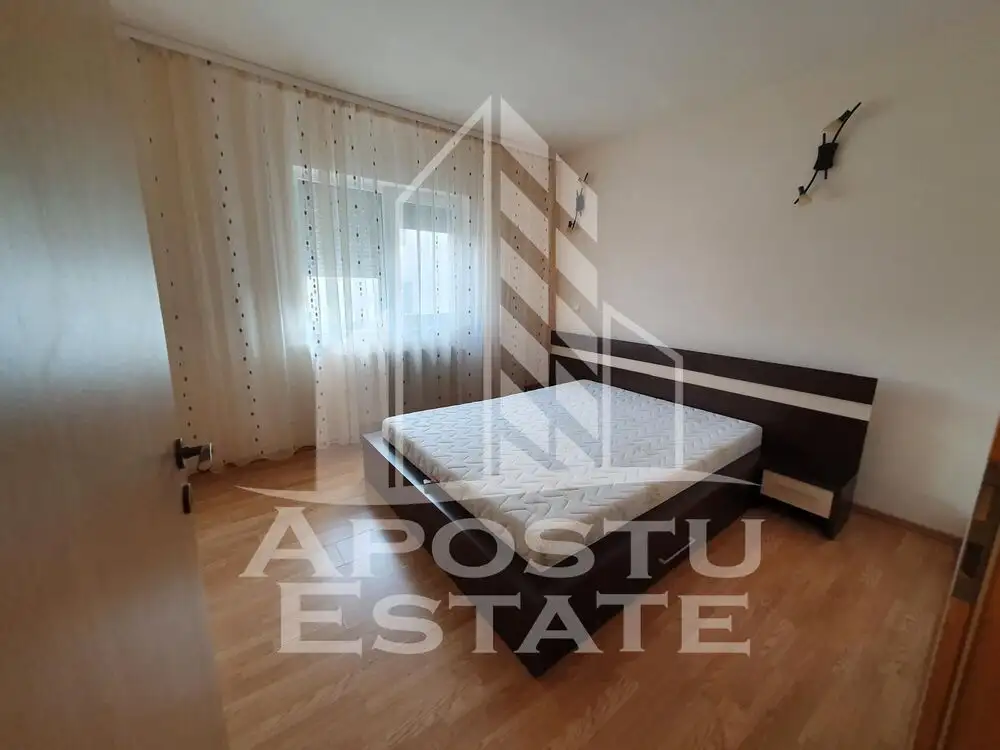 Apartament 2 camere, loc de parcare, Aradului