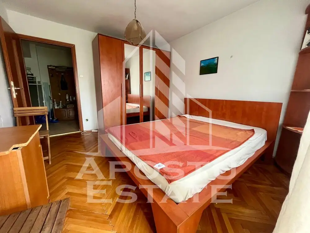 Apartament 2 camere,decomandat,spatios,in zona Bucovina