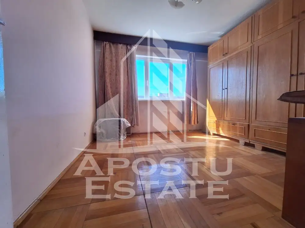 Apartament cu 3 camere, 2 balcoane, 79 mp utili, Piata Garii