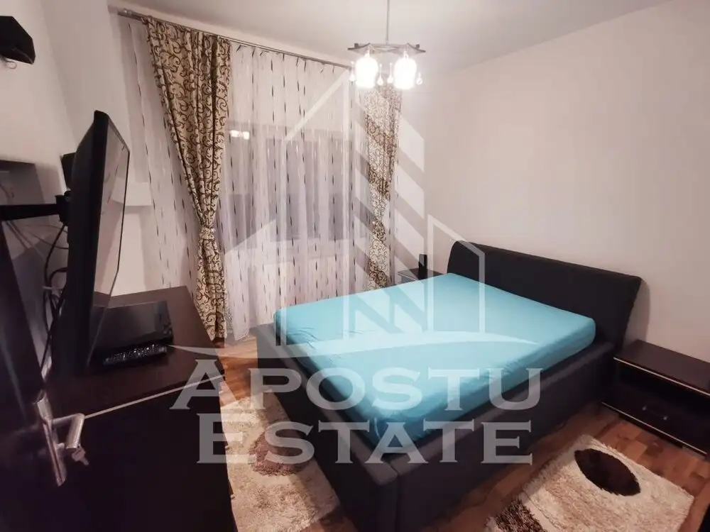 Apartament cu 3 camere de inchiriat