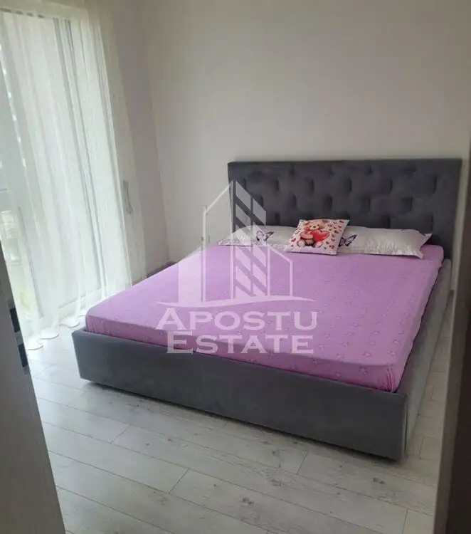 Apartament decomandat, cu 2 camere, etaj intermediar,  Aradului