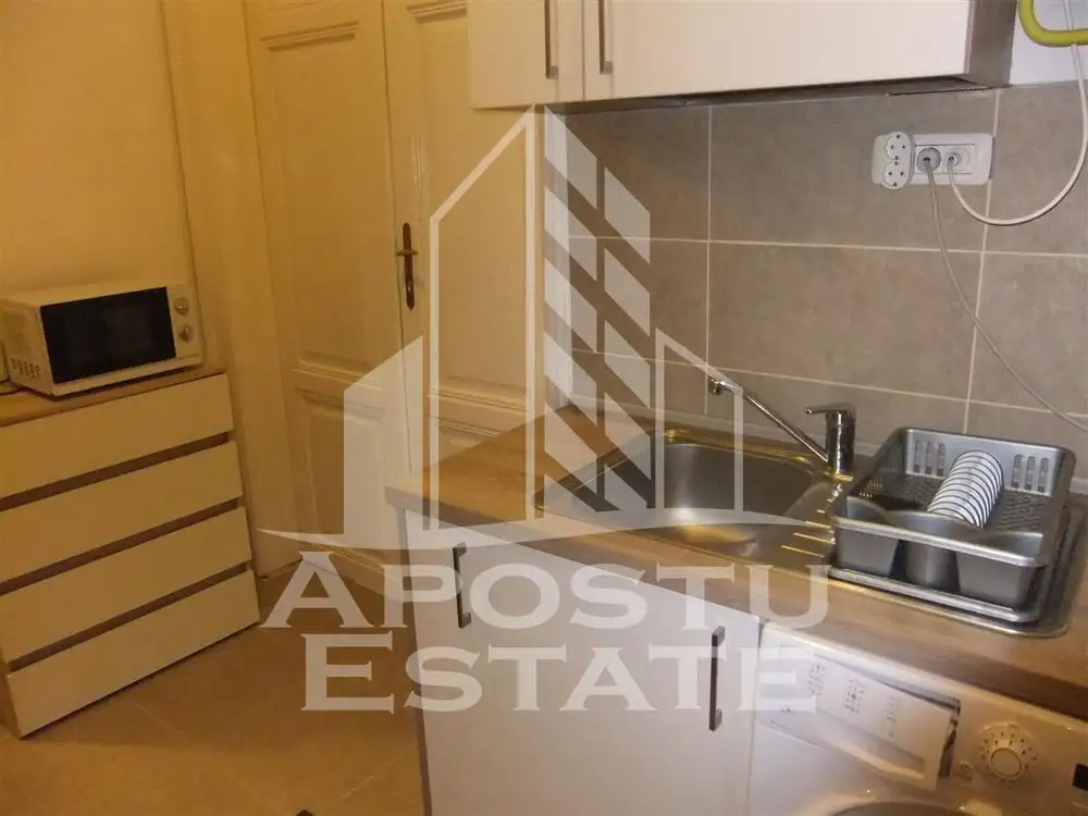 Apartament cu 2 camere in Piata Unirii centrala termica