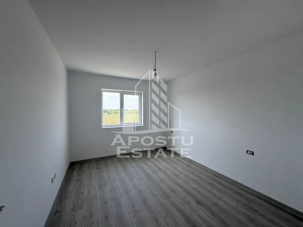 Apartament nou cu 3 camere, finisat, zona Torontalui