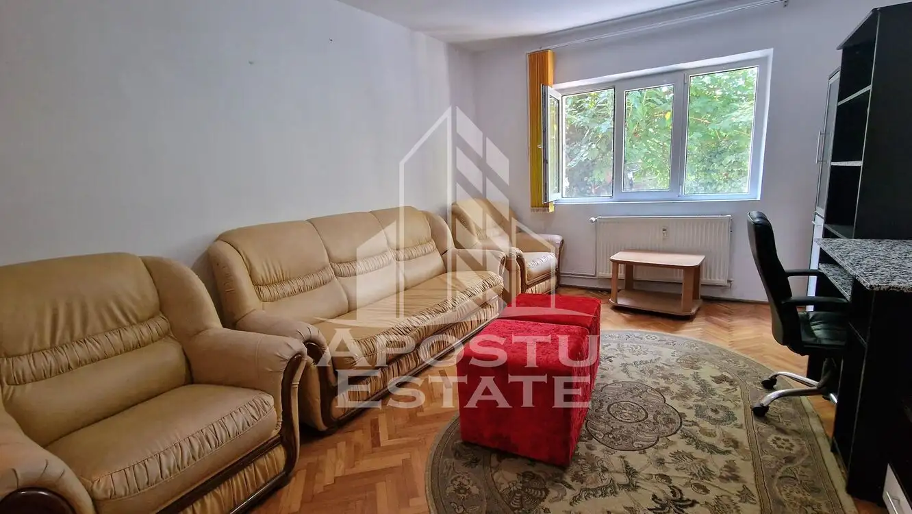 Apartament cu 2 camere, centrala proprie, zona Lipovei