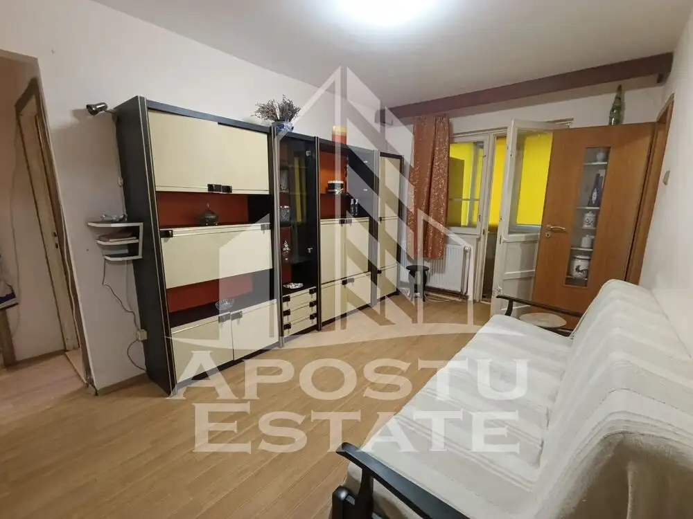 Apartament 3 camere, centrala proprie, bloc anvelopat, zona Sagului