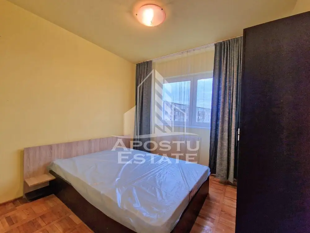 Apartament cu 3 camere, centrala proprie, zona Circumvalatiunii