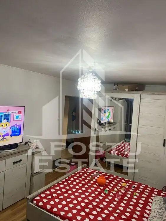 Apartament 3 camere în zona Girocului