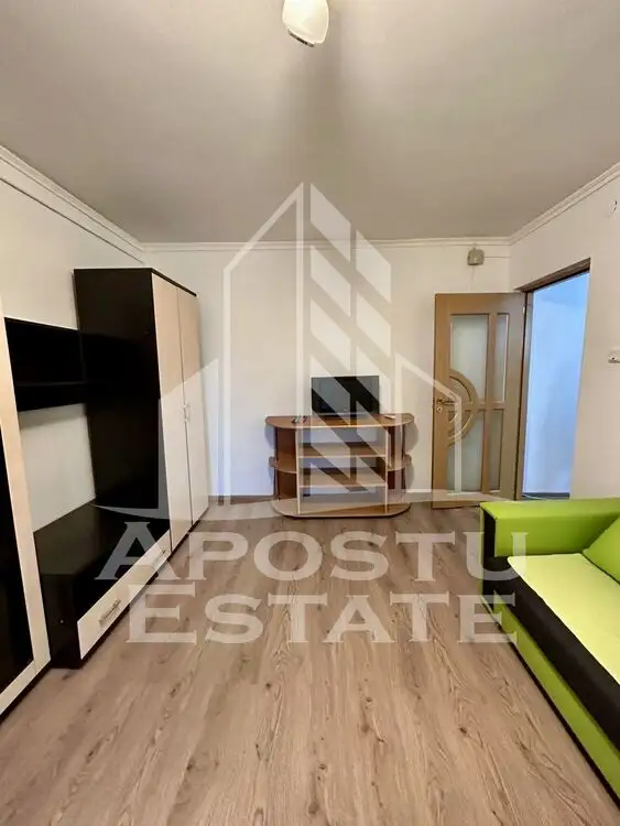 Apartament spatios cu o camera, 37mp, Complexul Studentesc