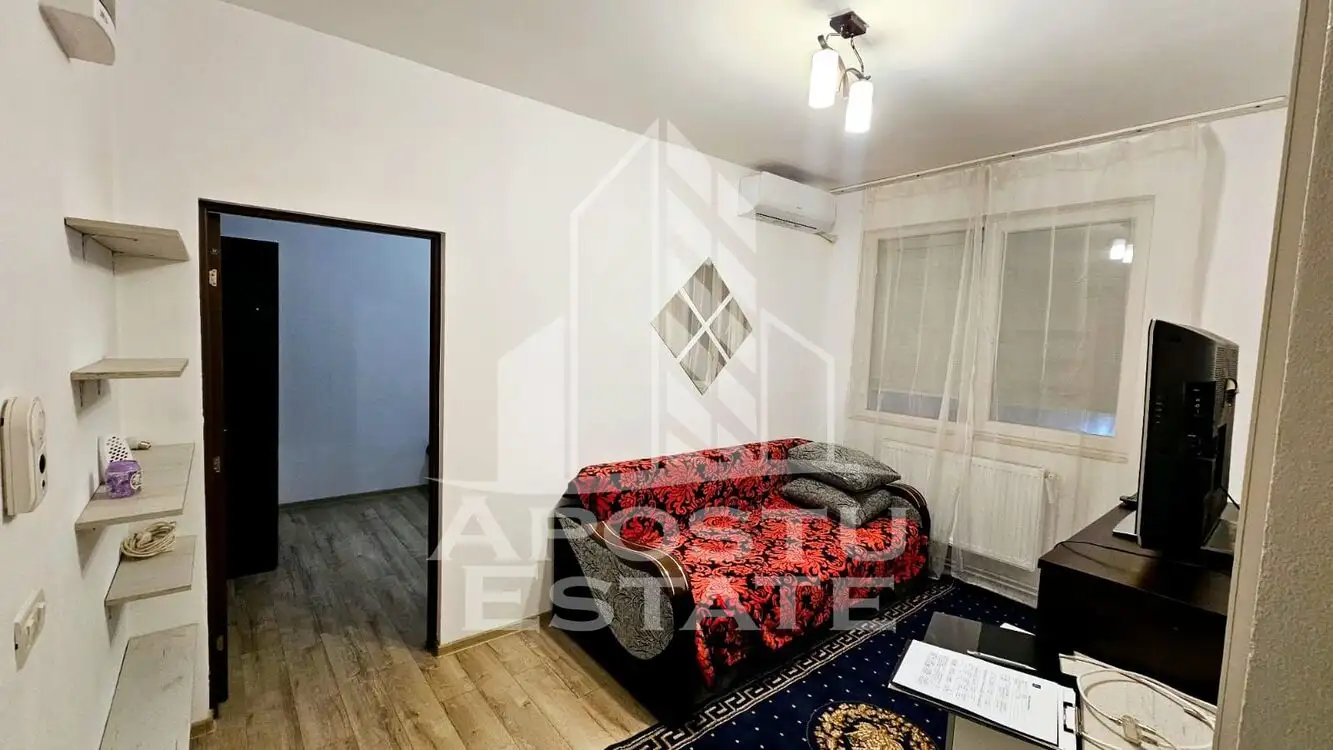 Apartament 2 camere , Zona Steaua, centrala proprie si clima