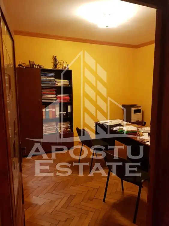 Apartament 2 camere ideal pentru investitie situat in Piata Unirii