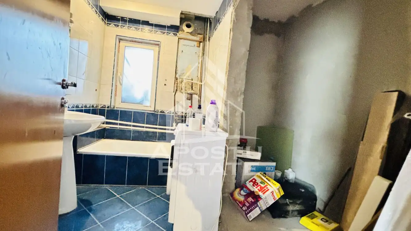 Casa cu 2 apartamente, centrala proprie, Zona Lunei