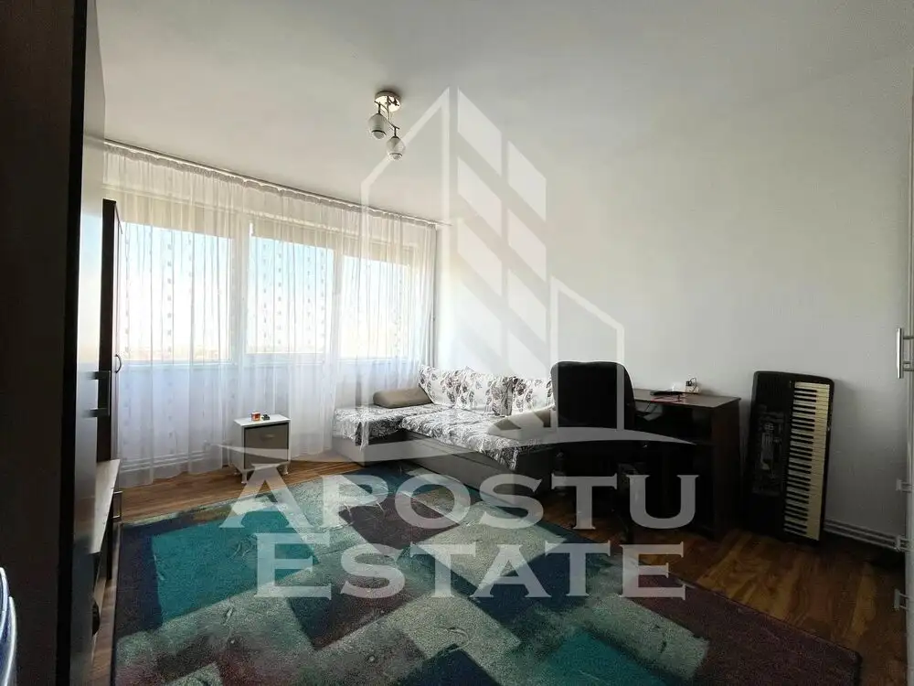 Apartament cu 2 camere, decomandat, situat in zona Dambovita