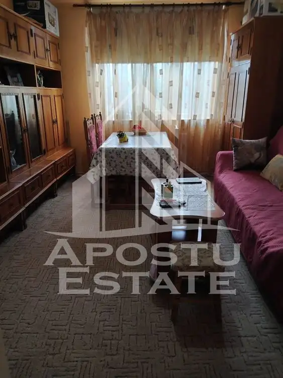 Apartament cu 2 camere, etajul 1 , zona  Brancoveanu