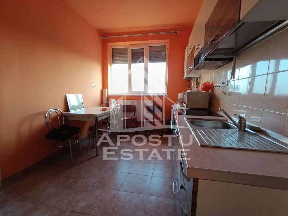 Apartament 2 camere renovat, centrala proprie, izolat interior, Steaua