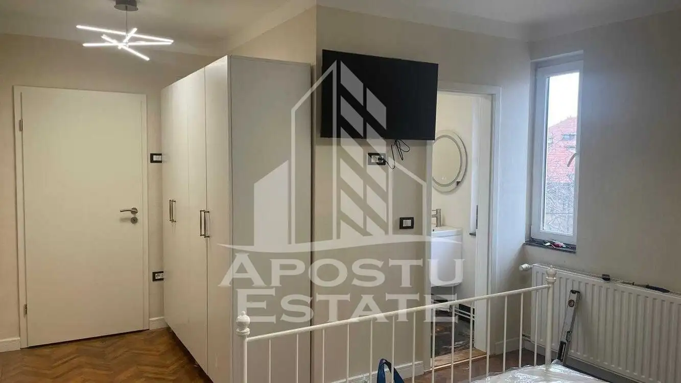 Apartament cu 1 camera, centrala proprie, in Piata 700